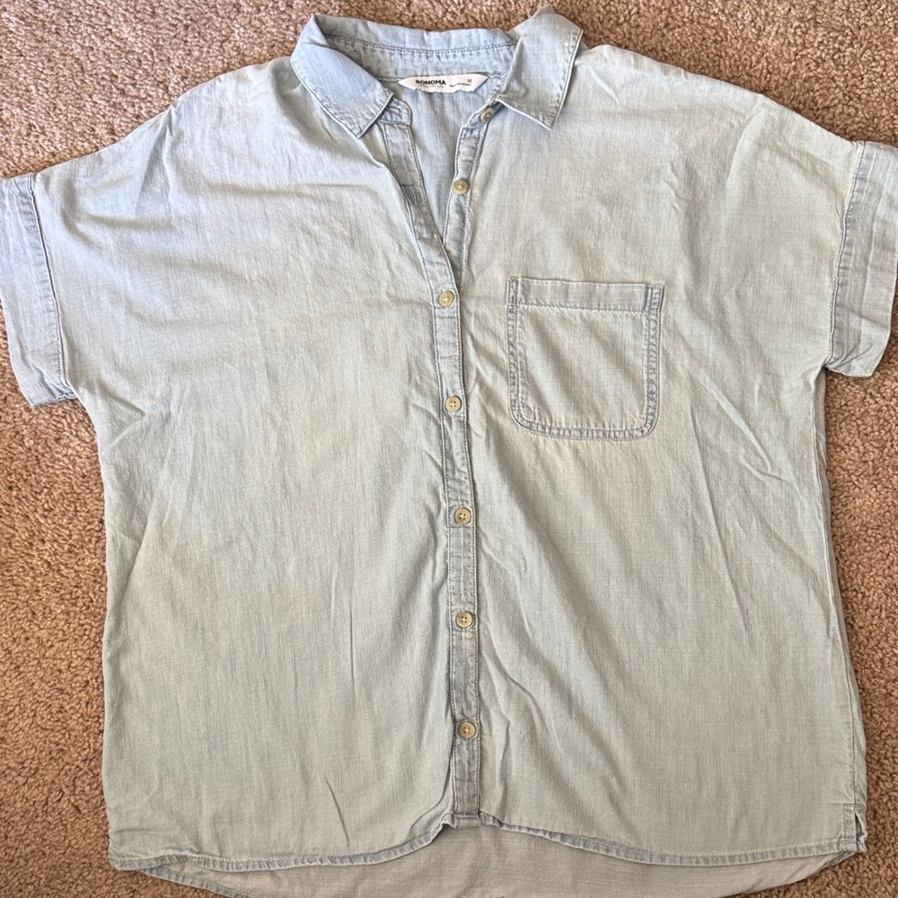 💜 3 for $10 Sonoma Light Blue Casual Button Down Shirt